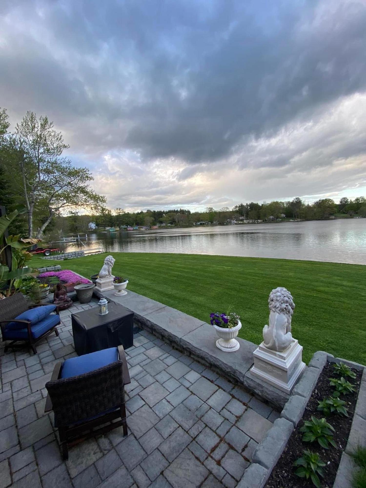 Welcome To The Lake Northwood ภายนอก รูปภาพ